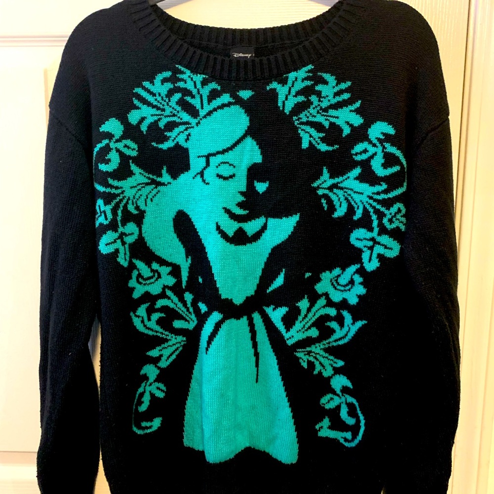 2x Disney Alice and the Wonderland sweater